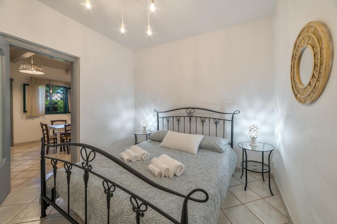 Апартаменты Sunshine House - Ostuni Bb Di Antonella Челье-Мессапика Экстерьер фото